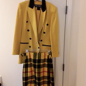 Escada womens suit size EU 34